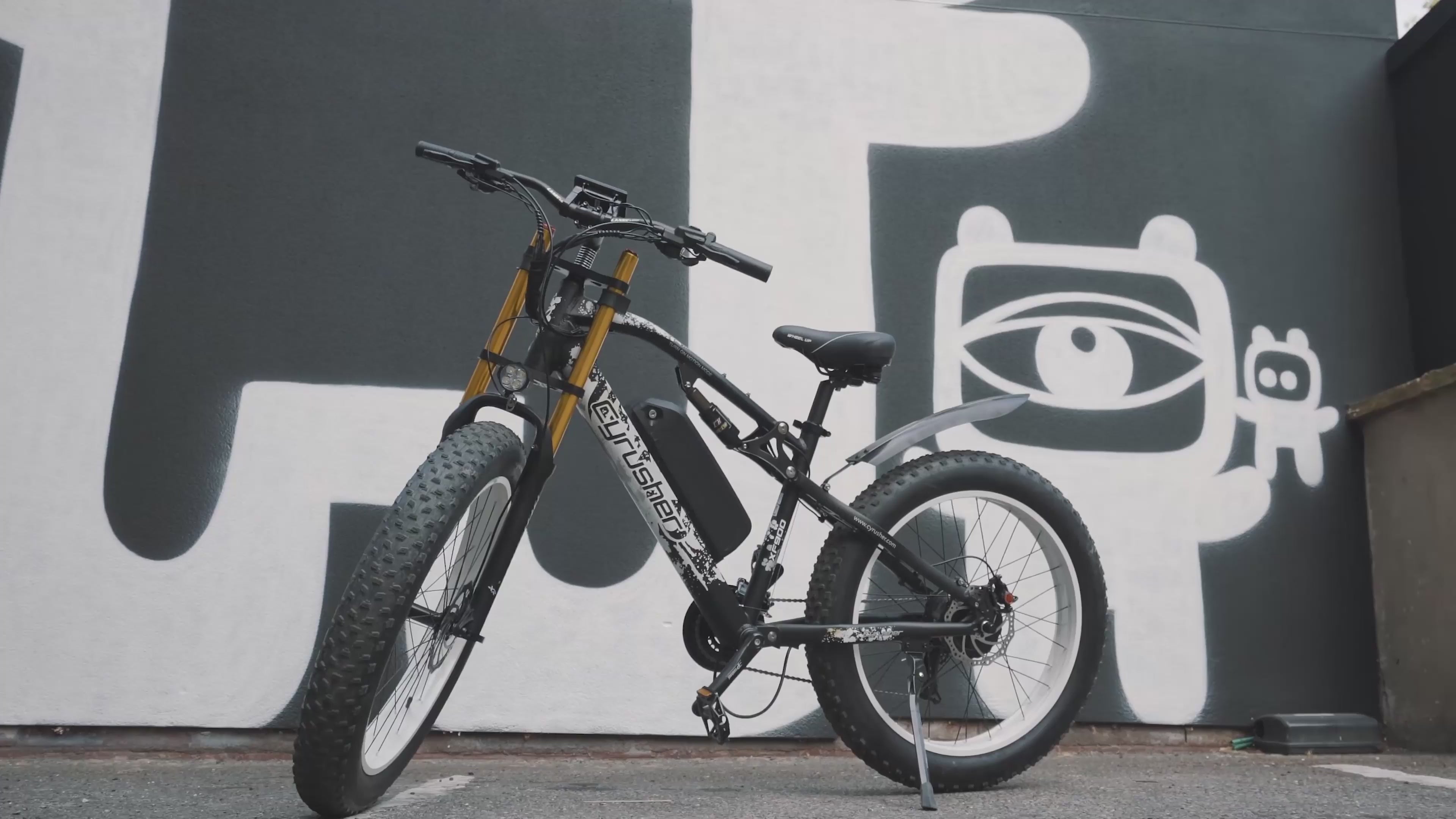 Load video: Cyrusher XF900 Video Thumb